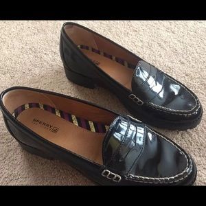 Sperry size 9 Patent Leather